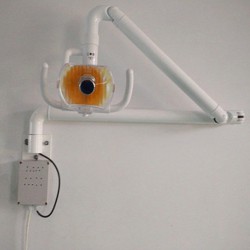 50W Wandhangende Tandheelkundige Mondlicht Lamp met Arm Schaduwloos Koud Licht